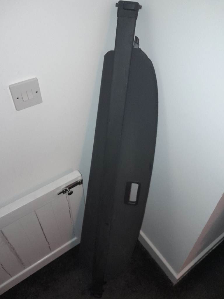 Volvo v50 s40 spares! rear brake discs callipers hoses and parcel shelf 