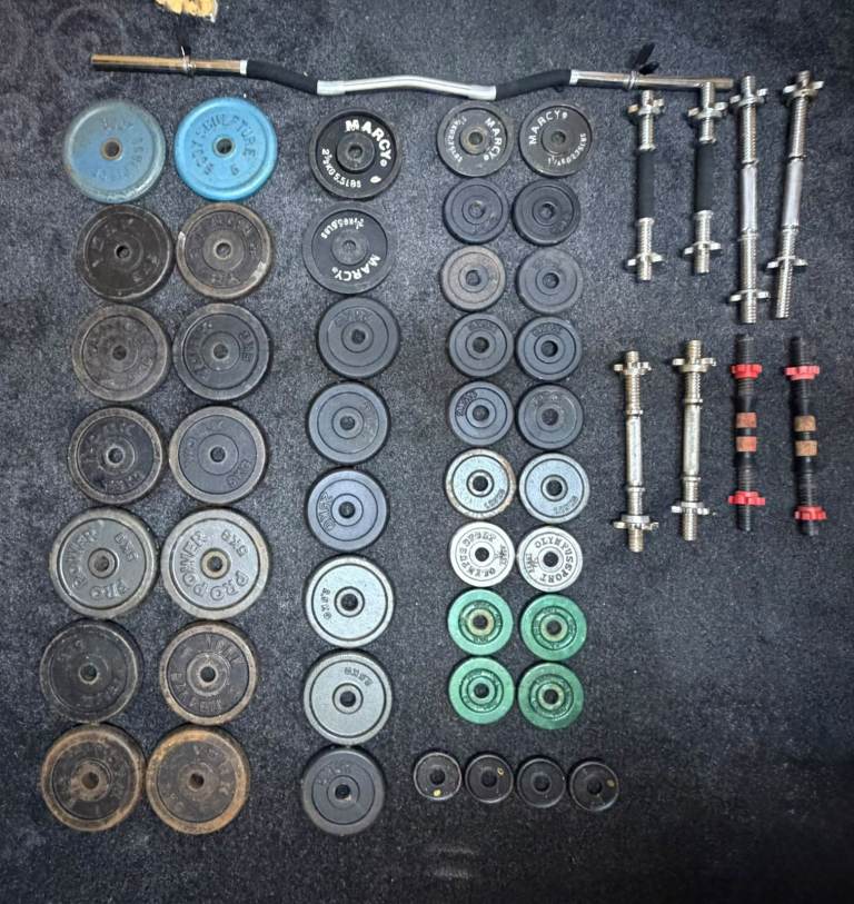 Assorted disks (total 115 kg) 