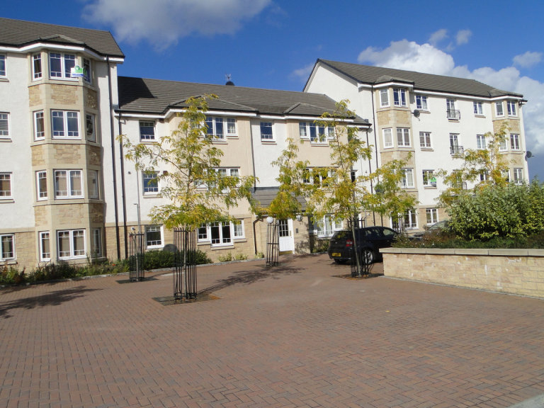 2 bedroom flat in 2, Simpson Square, Perth, PH1 5BW