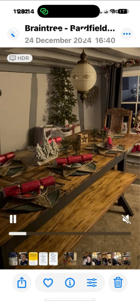 Beutiful extending dining table