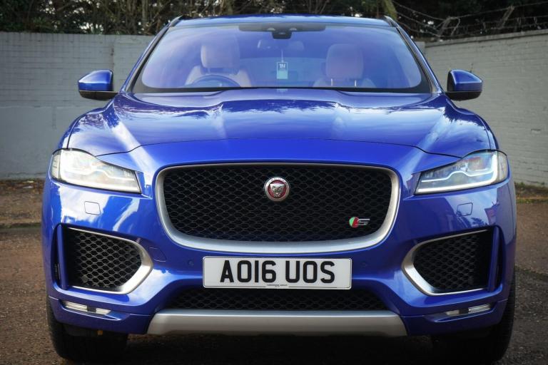 2016 Jaguar F-Pace 3.0d V6 1st Edition 5dr Auto AWD ESTATE DIESEL Automatic