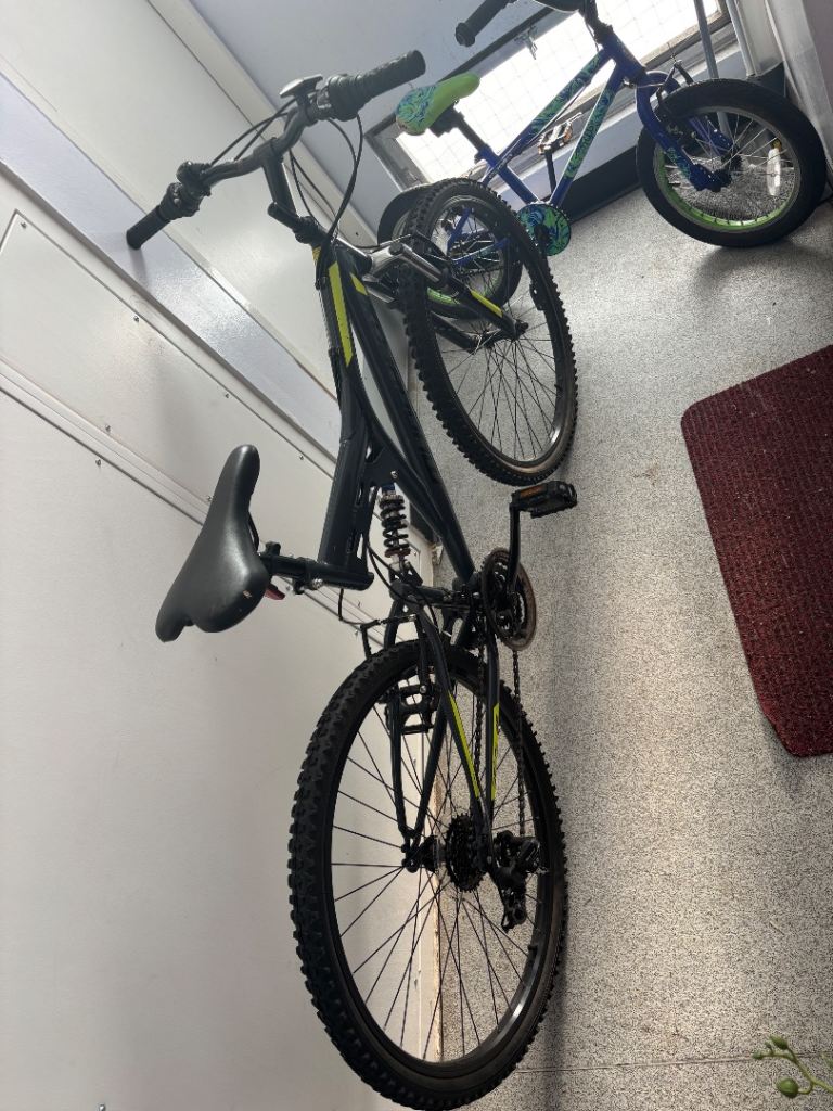 Excellent condition 26 inch bike for sale
