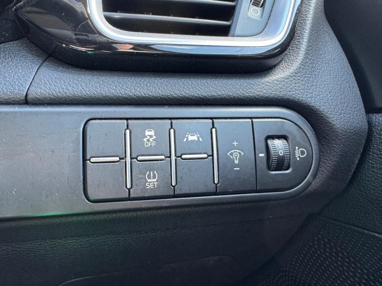 2020 Kia XCeed 1.0T GDi ISG Edition 5dr - REVERSING CAMERA - HALF LEATHER HATCHBACK Petrol Manual