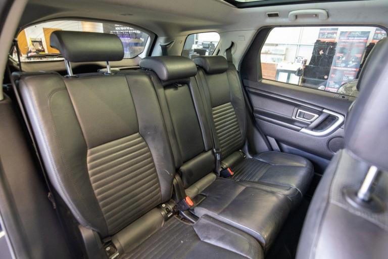 2016 Land Rover Discovery Sport 2.0 TD4 HSE Luxury SUV 5dr Diesel Auto 4WD Euro 6 (s/s) (180 ps) ...