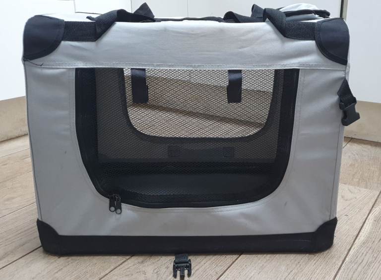 Dog carrier