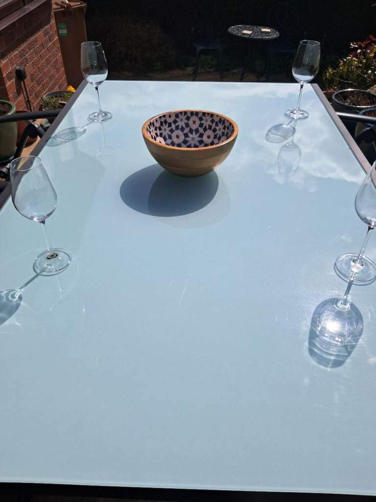 Lovely John Lewis garden dining table and 4 reclining chairs 