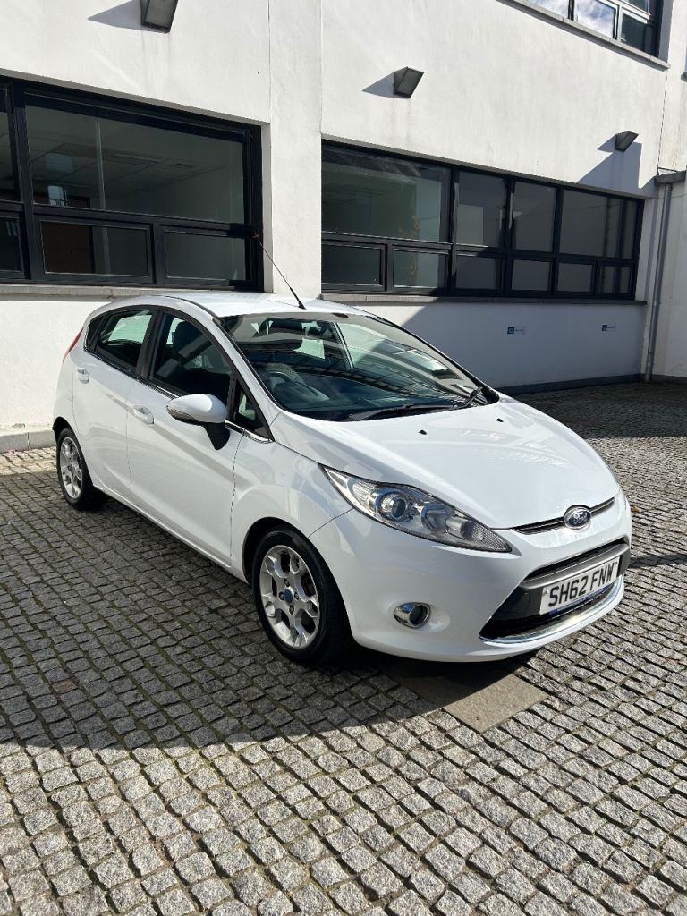 Ford, FIESTA, Hatchback, 2012, Manual, 1399 (cc), 5 doors