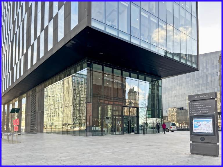 Liverpool - L3 1BP, Furnished private office space for 2 desk at 1 Mann Island