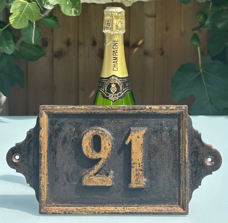 LARGE ANTIQUE FRENCH CAST IRON HOUSE NUMBER TWENTY ONE, 21, SIGN, 34x16.5cm, 1900s - WILL POST!