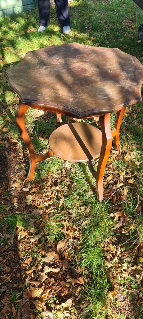 Octagonal mahogany table