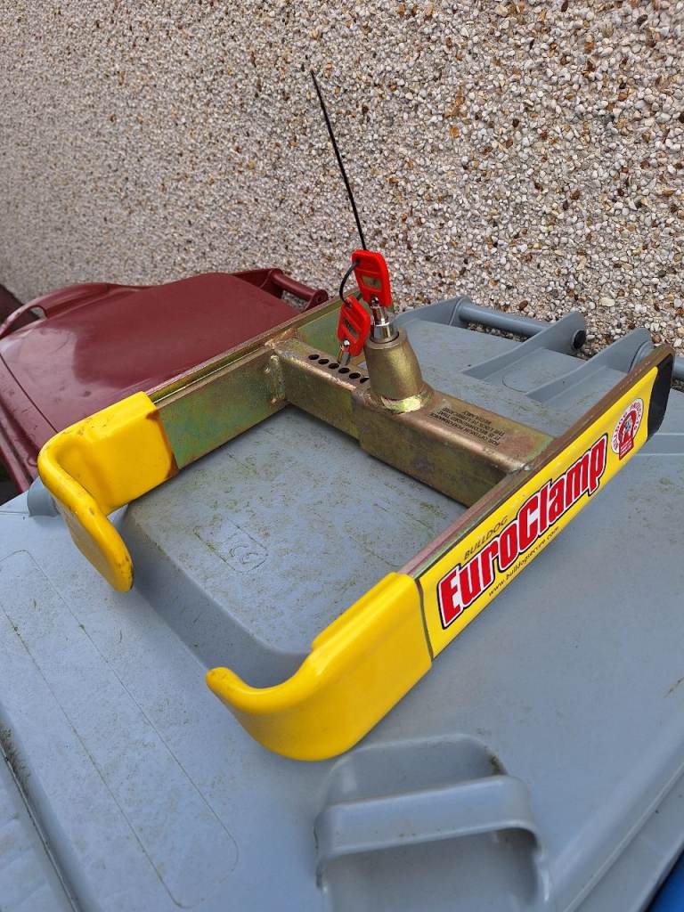 BULLDOG EUROCLAMP wheel lock clamp