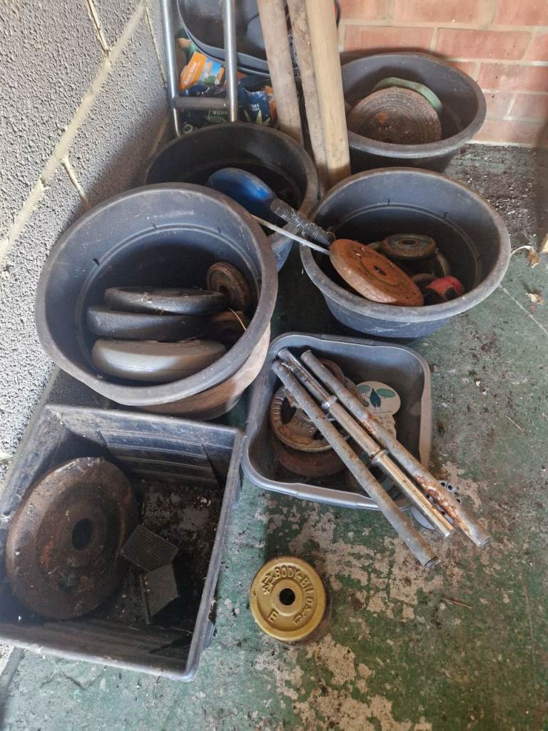 DFree to pick up dumbbell Weight Plates – Various Sizes