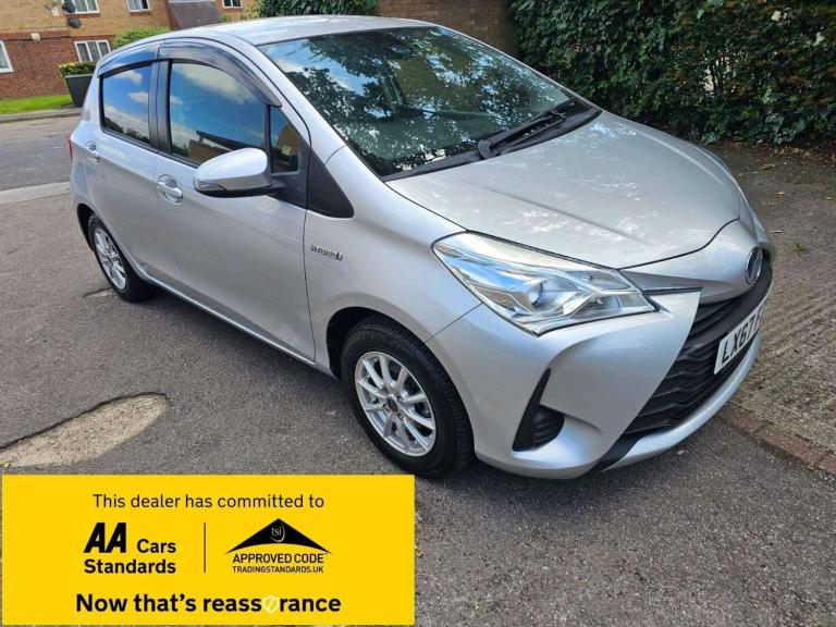 2018 Toyota Yaris 1.5 VVT-h Icon Tech E-CVT Euro 6 (s/s) 5dr Hatchback Hybrid Automatic