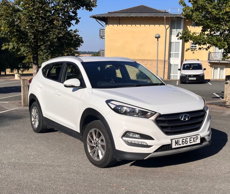 Hyundai, TUCSON, Estate, 2016, Auto, 1685 (cc), 5 doors