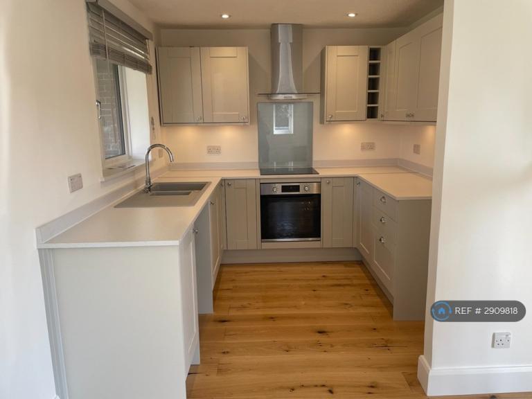 2 bedroom flat in Whitegates, Heathfield, TN21 (2 bed) (#2909818)