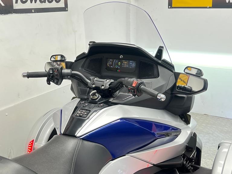 2022 72 CAN-AM SPYDER RT LIMITED SEMI AUTOMATIC TRIKE 