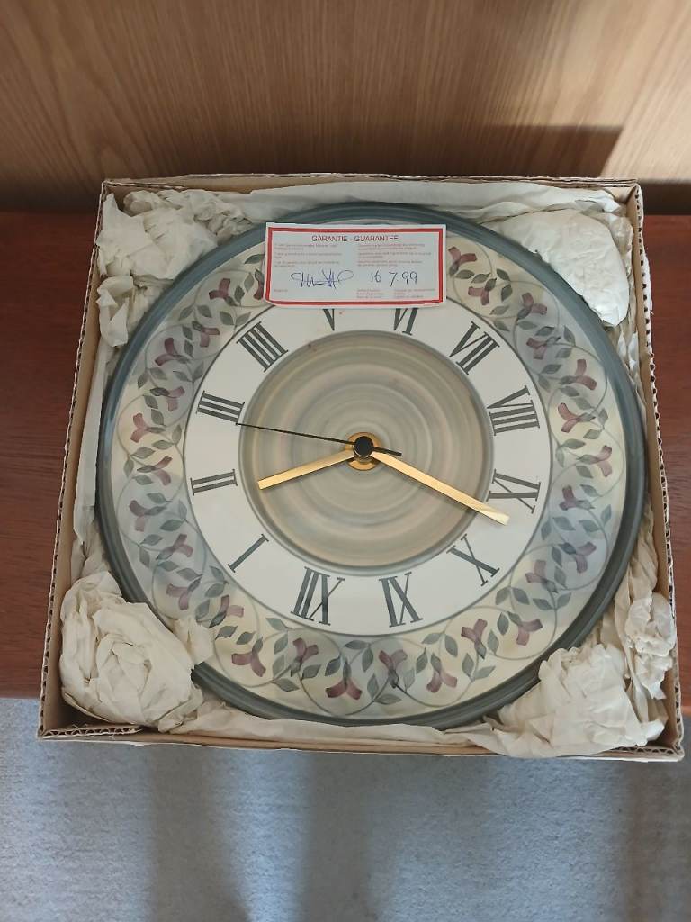 Ceramic wall clock 