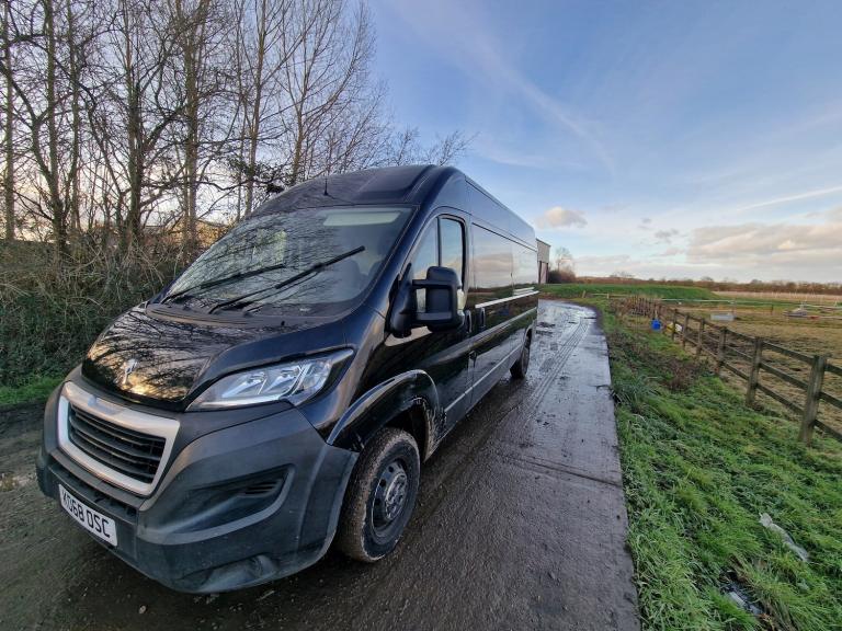 2018 Peugeot Boxer 335 PRO L3H2 Black  Low 81k Miles  Spares Repairs  9m MOT