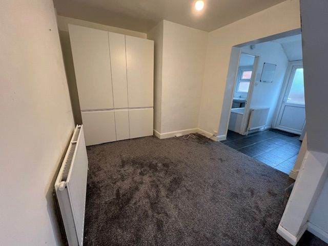 3 Bedroom House To Rent – Beam Avenue, Dagenham, RM10 9BS