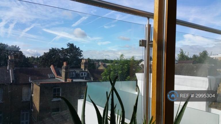 1 bedroom flat in Brixton, London, SW2 (1 bed) (#2995304)