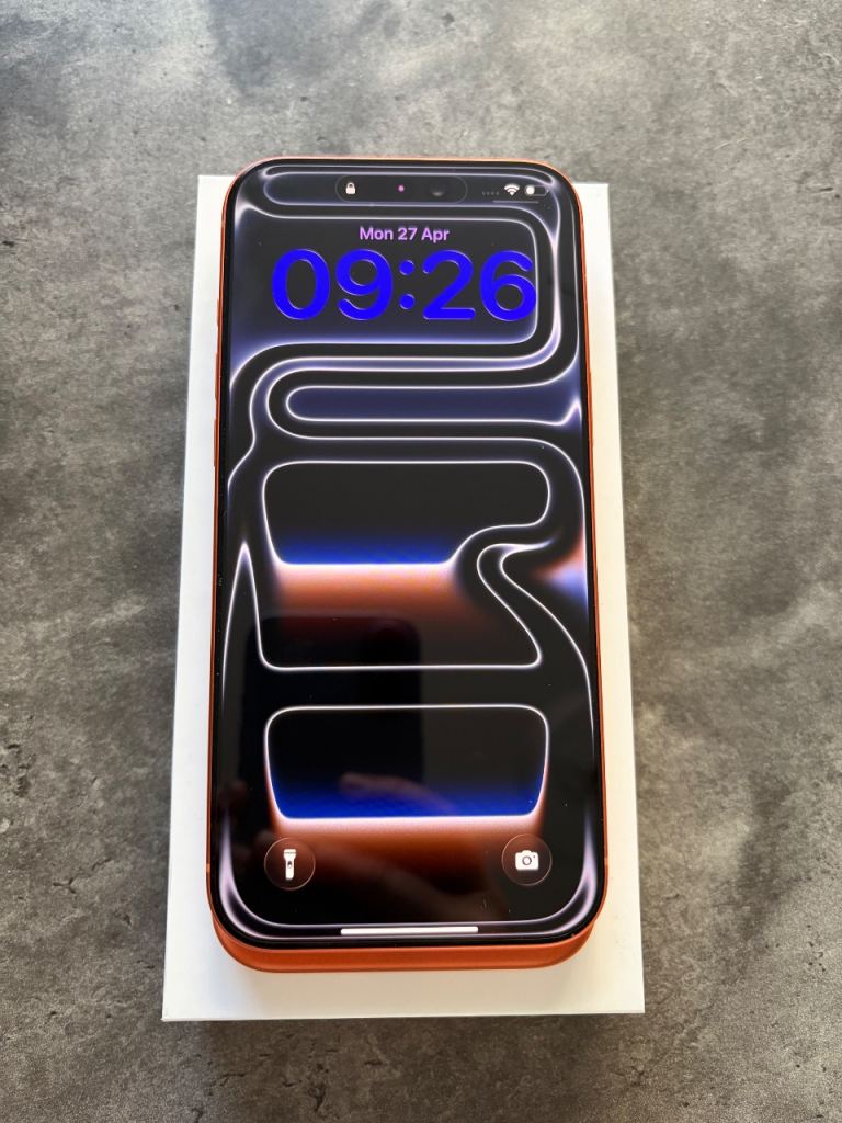 iPhone 15 Pro Orange – 100% Battery – Orginal Box– Excellent Condition