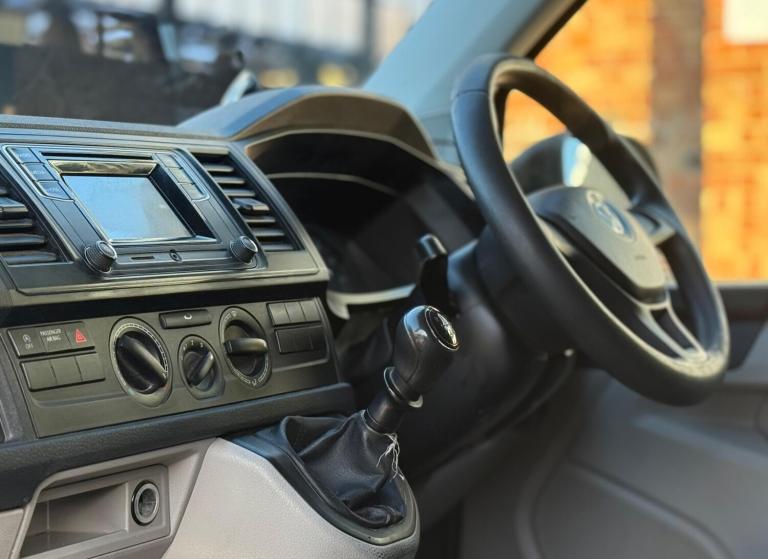 2016 Volkswagen Transporter 2.0 TDI T30 BlueMotion Tech Startline FWD LWB Euro