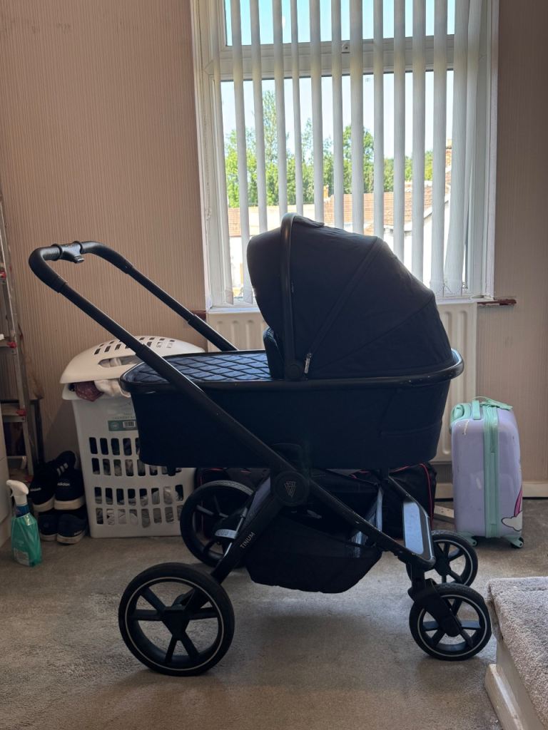 Venicci Tinum Travel System Navy
