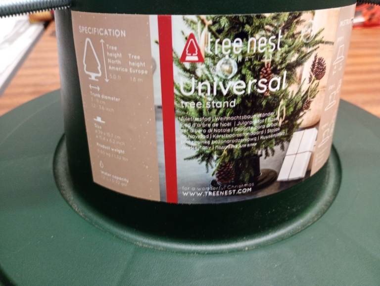 Universal Tree Stand NOW JUST £7