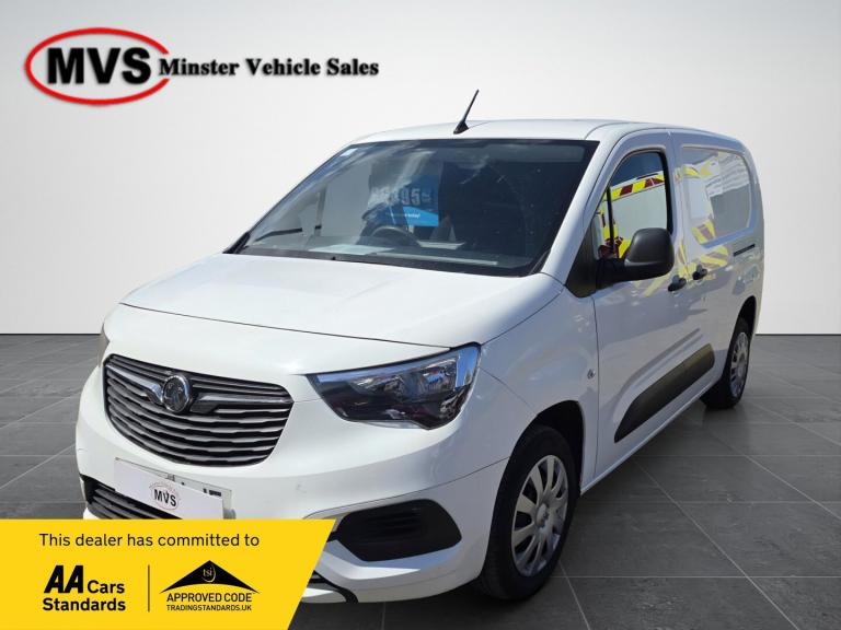 2020 Vauxhall Combo 2300 1.5 Turbo D 100ps H1 Sportive Van PANEL VAN Diesel Manual