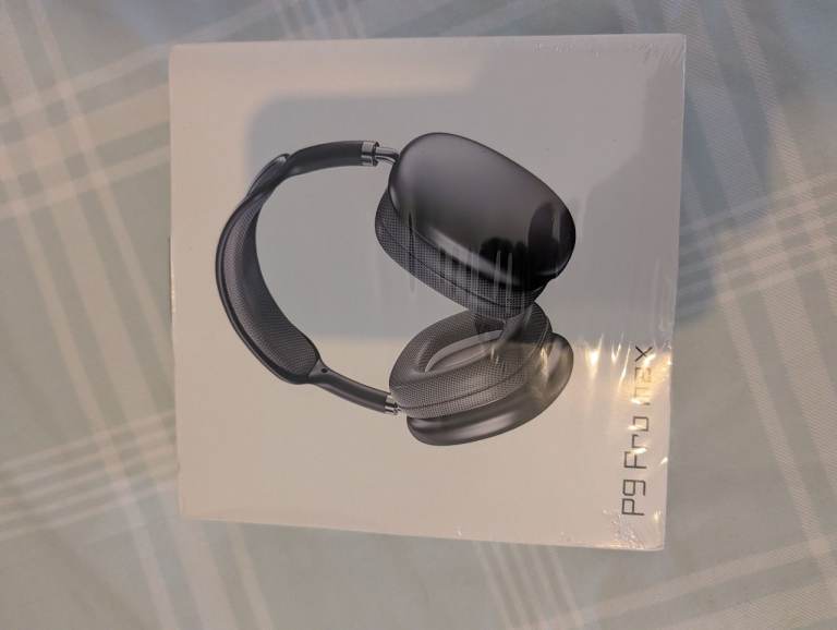 Wireless headphones 