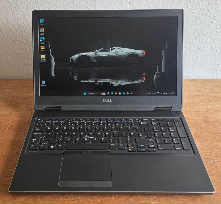 Dell Precision 15.6" FHD Laptop i7 6 Core CPU 16GB RAM 1TB SSD Nvidia GPU GAMING/CAD/PHOTOSHOP