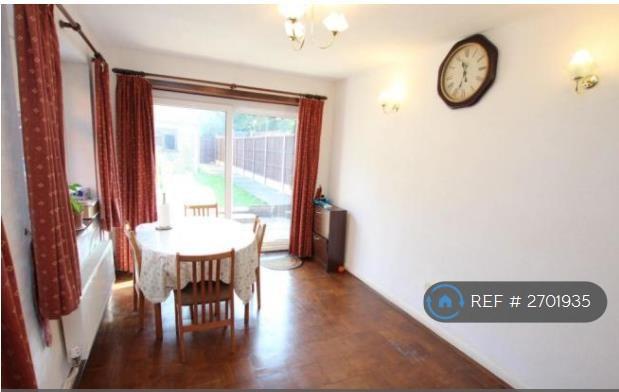 3 bedroom house in Tower Road, Rugby, CV22 (3 bed) (#2701935)