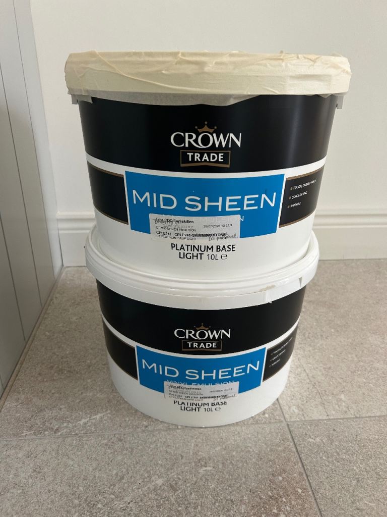 Crown Trade Skimming Stone Paint 10L x2 Unopened