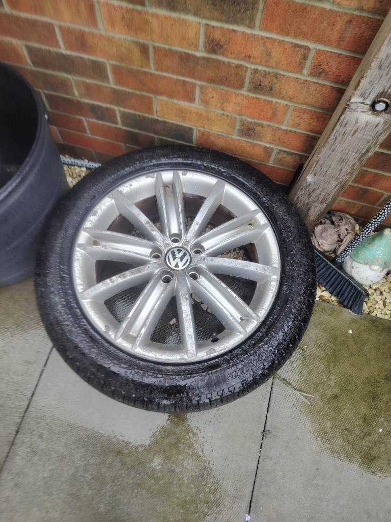 Alloy wheels 