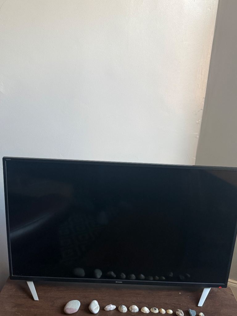 TV Sharp 40 inches 