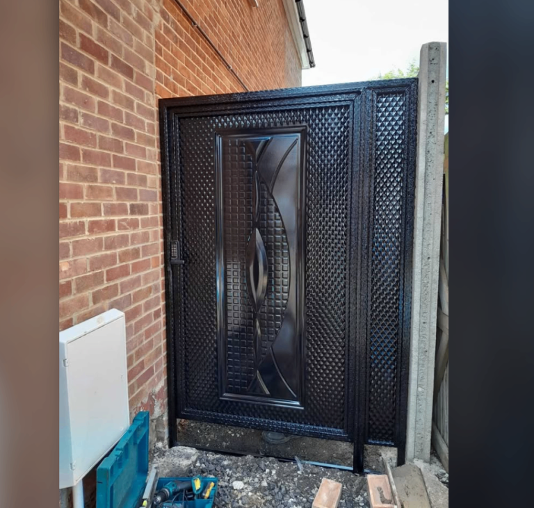 Custom Metal Gates & Fabrication 
