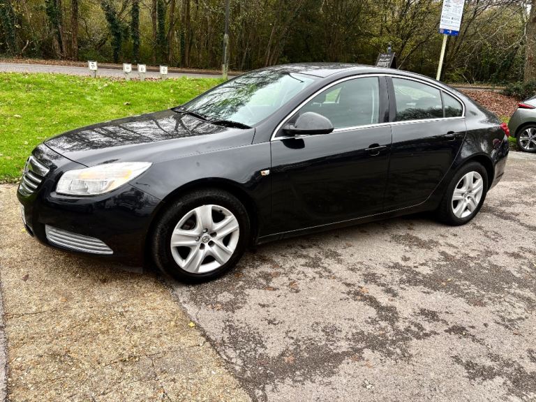 Vauxhall, INSIGNIA, Hatchback, 2011, Manual, 1956 (cc), 5 doors