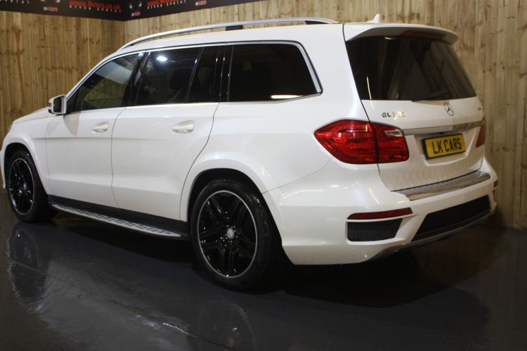 MERCEDES-BENZ GL CLASS 3.0 GL350 V6 BlueTEC AMG Sport 2015