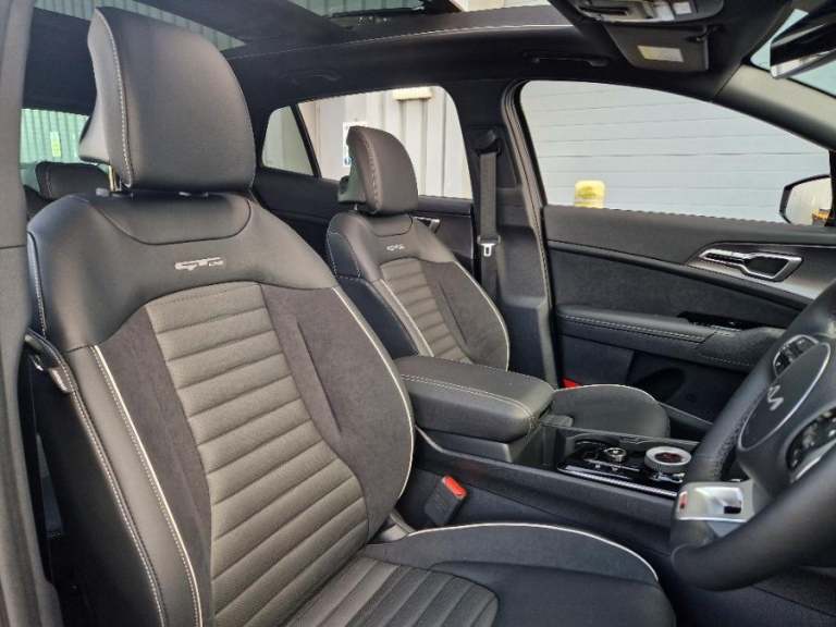 2025 Kia Sportage 1.6 h T-GDi GT-Line S SUV 5dr Petrol Hybrid Auto Euro 6 (s/s) (207 bhp) ESTATE ...