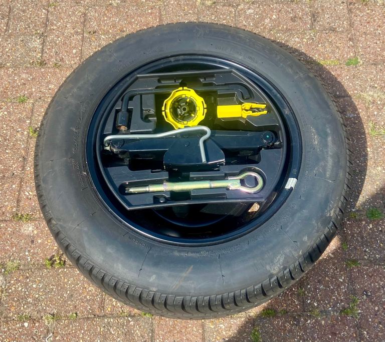 Peugeot 207 Full Size Spare Wheel & Jack Set