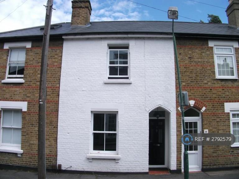 2 bedroom house in Caledon Road, Wallington, SM6 (2 bed) (#2792579)