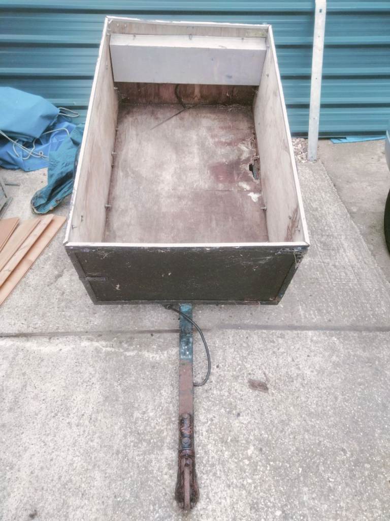 Small trailer 