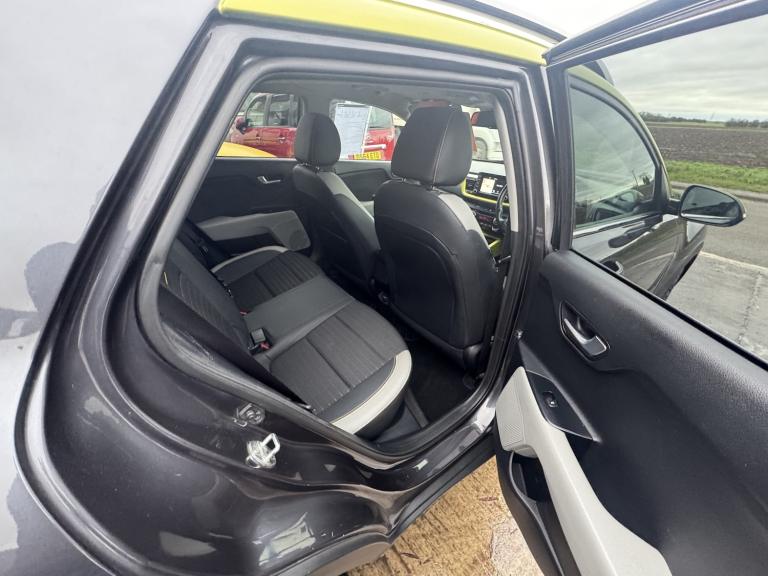 KIA STONIC 1.0 T-GDi First Edition Grey Manual Petrol 2018