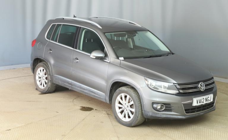 VOLKSWAGEN TIGUAN 2.0 TDI BlueMotion Tech SE 2012