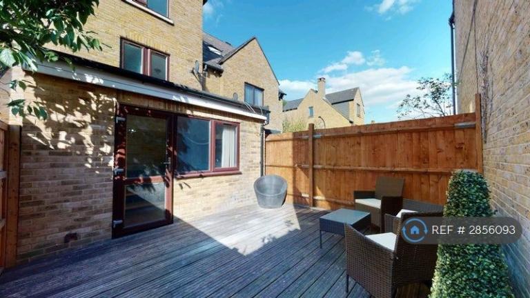 6 bedroom house in Westferry Road, London, E14 (6 bed) (#2856093)