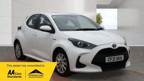  Toyota Yaris 1.5 VVT-h Icon E-CVT Euro 6 (s/s) 5dr Petrol/Electric Hybrid Automatic