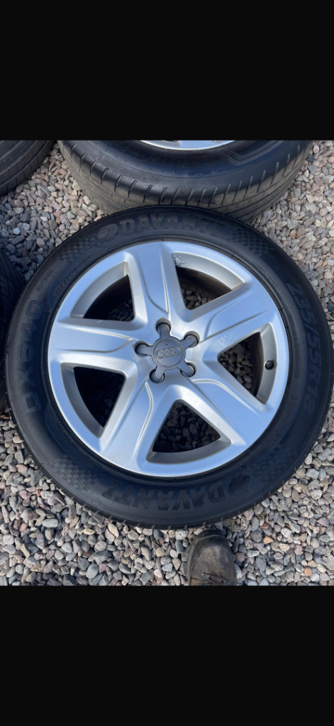 Audi alloys with 235 55 18 tyres 