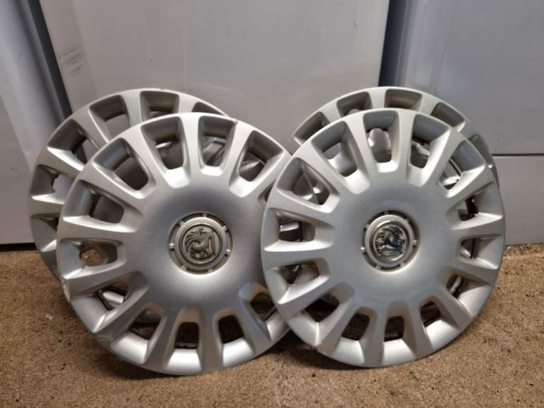 Vauxhall wheel trims 14 inch VGC