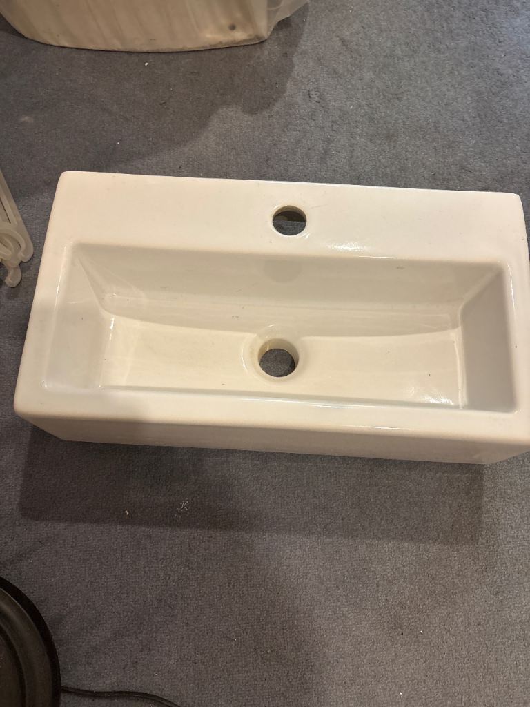 White Ceramic Bathroom Basin Sink – Good Condition