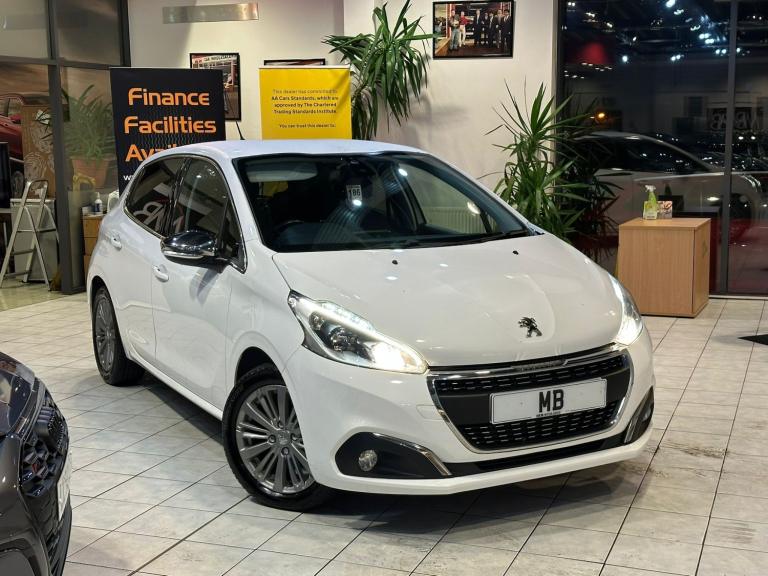 PEUGEOT 208 1.2 PureTech Allure 2017